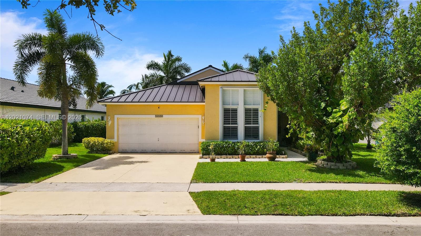 16350 SW 11th St, Pembroke Pines FL 33027 - Pembroke Pines, FL - Photo 1