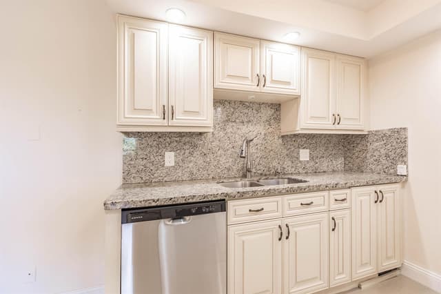 4302 Martinique Circle # H3, Coconut Creek FL 33066 - Coconut Creek, FL - Photo 5