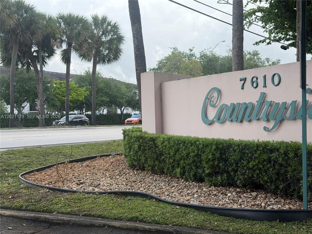 7610 Stirling Rd # 205G, Davie FL 33024 - Davie, FL - Photo 2