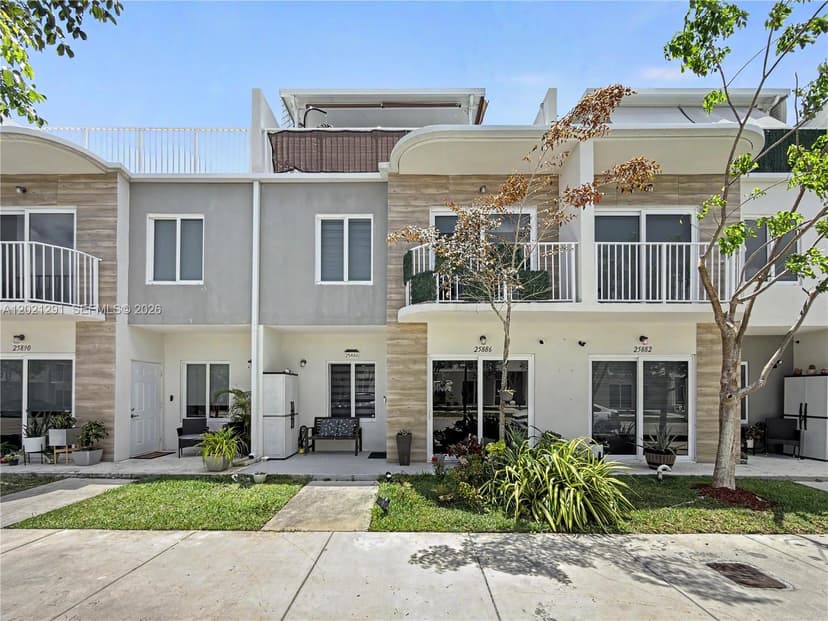 25886 SW 144th Ct, Homestead FL 33032