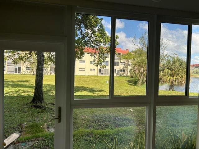 8020 Sunrise Lakes Drive N # 111, Sunrise FL 33322 - Sunrise, FL - Photo 4