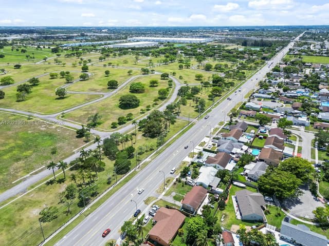 12321 SW 268, Homestead FL 33032 - Homestead, FL - Photo 4