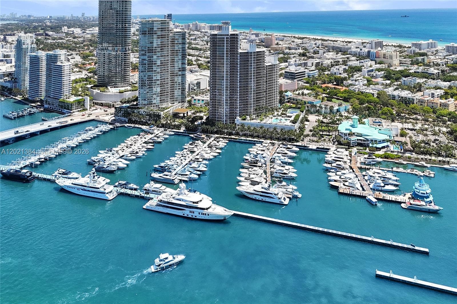 400 Alton Rd, Miami Beach FL 33139 - Miami Beach, FL - Photo 1