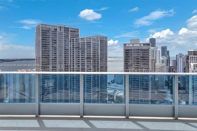 200 Biscayne Boulevard Way # 5004, Miami FL 33131 - Miami, FL - Photo 3
