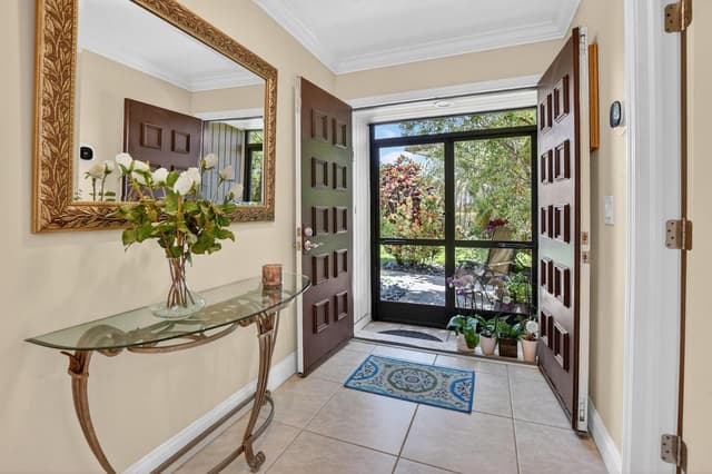 8208 Casa Del Lago # 23b, Boca Raton FL 33433 - Boca Raton, FL - Photo 2