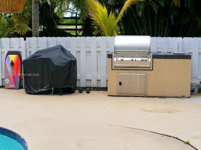 10646 Barn Rd, Lake Worth FL 33449 - Lake Worth, FL - Photo 6