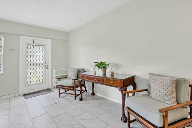 415 Mansfield # J, Boca Raton FL 33434 - Boca Raton, FL - Photo 4