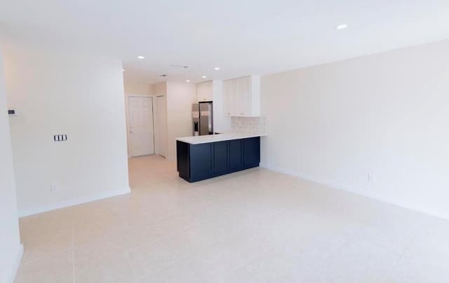 1867 Windsor Drive, North Palm Beach FL 33408 - North Palm Beach, FL - Photo 4