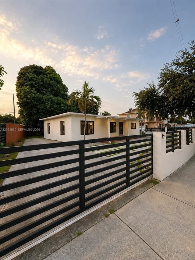 1120 E 6th Ct, Hialeah FL 33010 - Hialeah, FL - Photo 3
