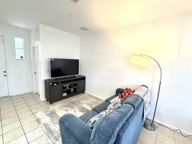 1205 Abaco Lane, Riviera Beach FL 33404 - Riviera Beach, FL - Photo 7