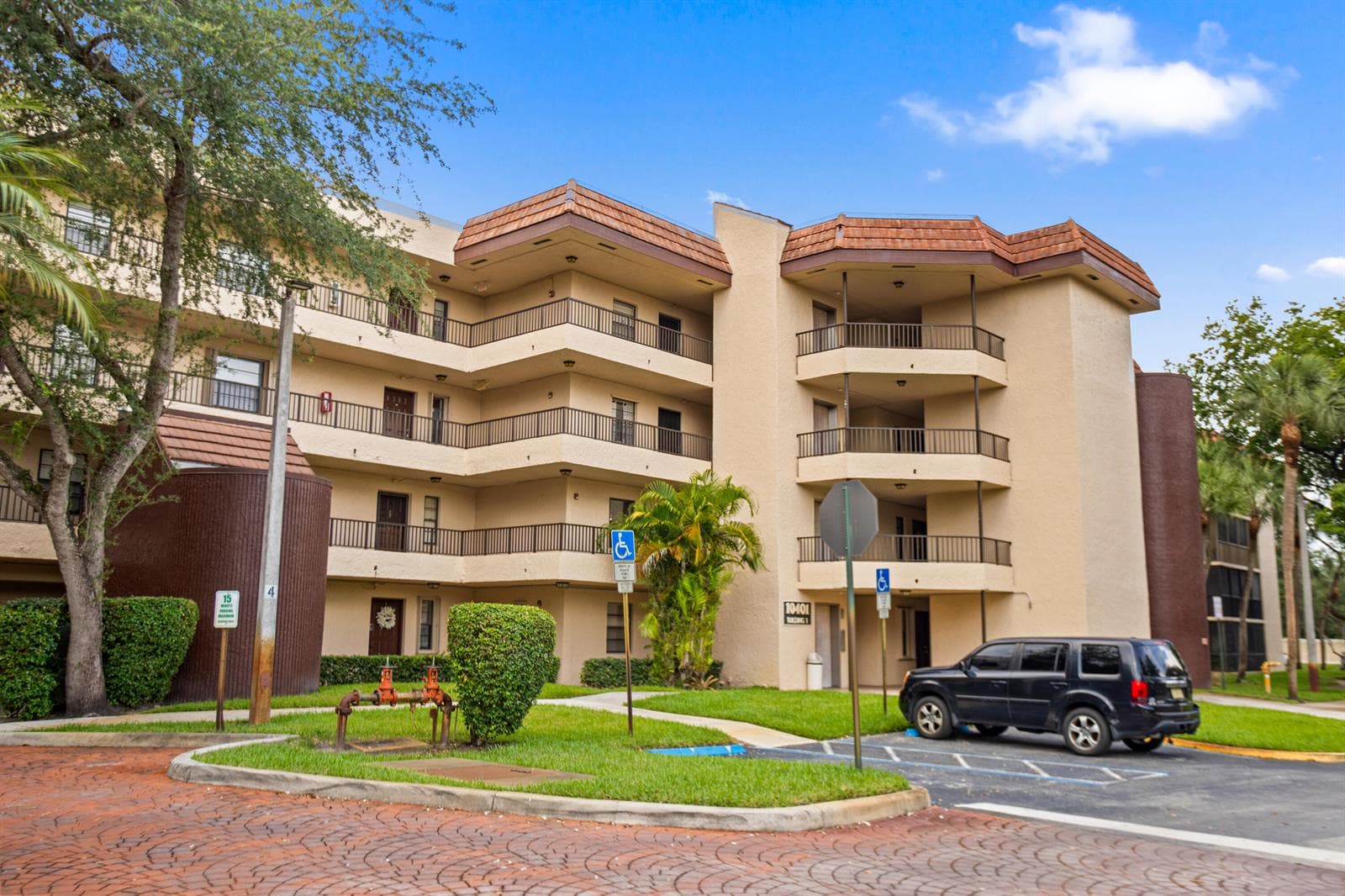 10401 W Broward Boulevard # 209, Plantation FL 33324 - Plantation, FL - Photo 1
