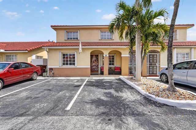 7101 W 24th Avenue # 45, Hialeah FL 33016 - Hialeah, FL - Photo 2