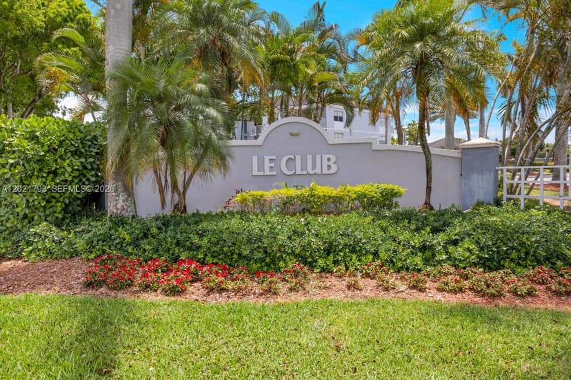 8670 SW 212th St # 307, Cutler Bay FL 33189