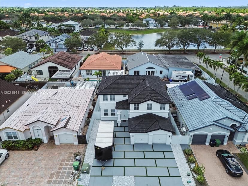 15486 SW 23rd Ln, Miami FL 33185
