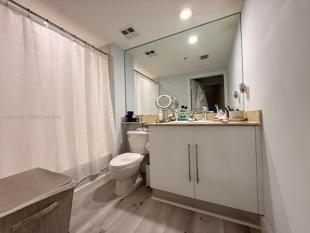 325 S Biscayne Blvd # 2024, Miami FL 33131 - Miami, FL - Photo 7