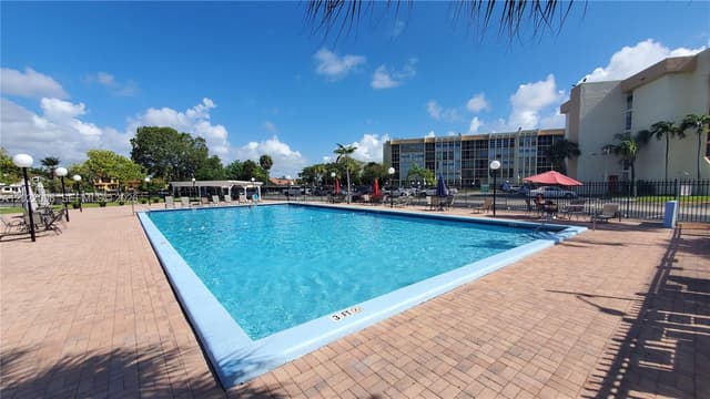 801 Three Islands Blvd # 109, Hallandale Beach FL 33009 - Hallandale Beach, FL - Photo 2