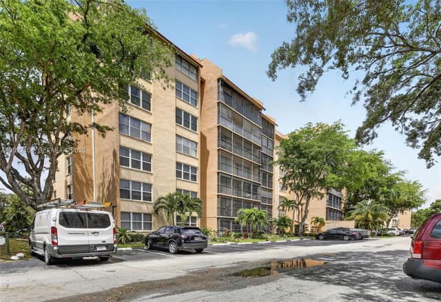 3771 Environ Blvd # 355, Lauderhill FL 33319 - Lauderhill, FL - Photo 2