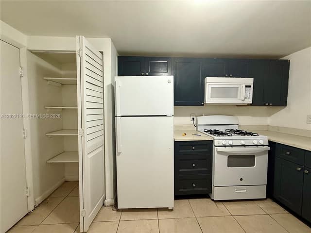 18101 NW 68th Ave # B102, Hialeah FL 33015 - Hialeah, FL - Photo 3