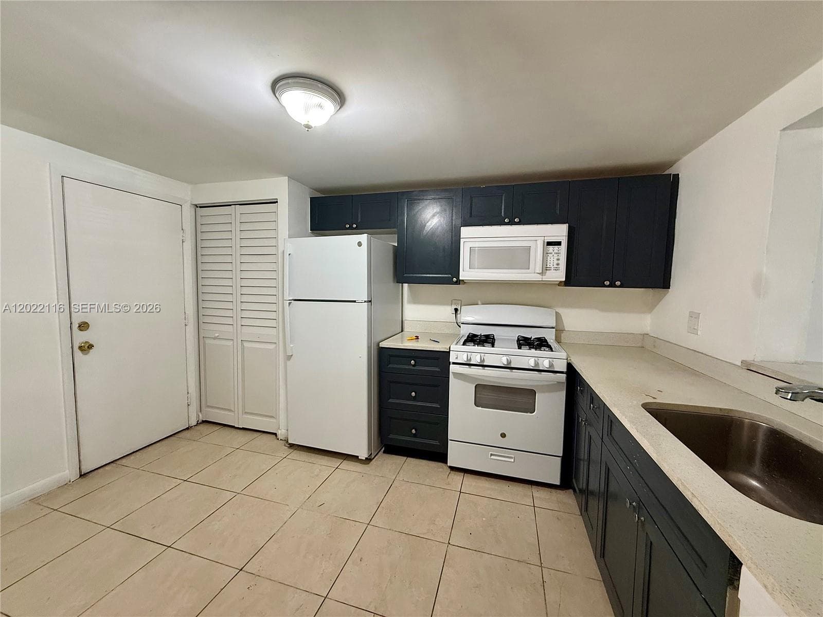 18101 NW 68th Ave # B102, Hialeah FL 33015 - Hialeah, FL - Photo 1