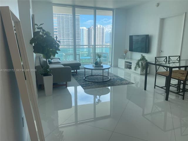 950 Brickell Bay Dr # 2206, Miami FL 33131 - Miami, FL - Photo 7