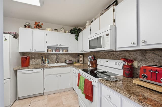 3800 Hillcrest Drive # 1219, Hollywood FL 33021 - Hollywood, FL - Photo 7