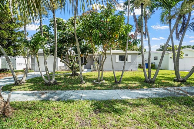 6667 NW 1st St, Margate FL 33063 - Margate, FL - Photo 2