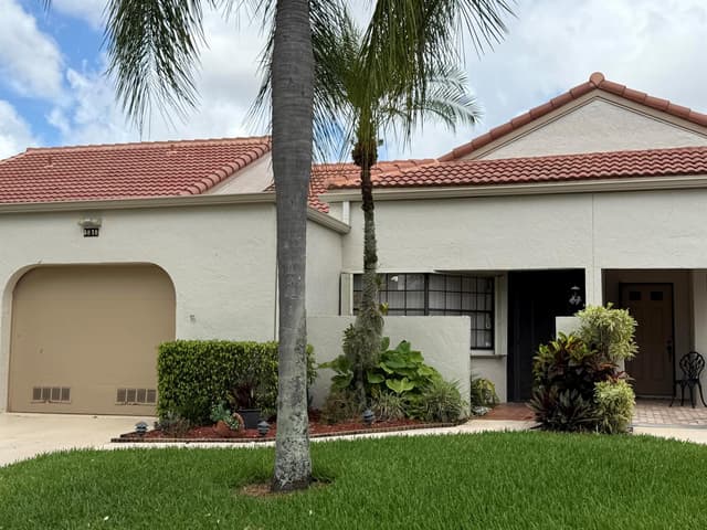 5878 Parkwalk Circle W, Boynton Beach FL 33472 - Boynton Beach, FL - Photo 2