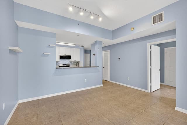 1203 Town Center Drive Drive # 308, Jupiter FL 33458 - Jupiter, FL - Photo 2