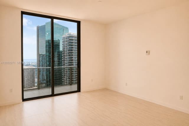 77 SE 5 St, Miami FL 33131 - Miami, FL - Photo 7
