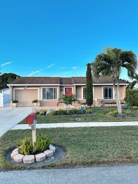 10079 Yeoman Lane, Royal Palm Beach FL 33411