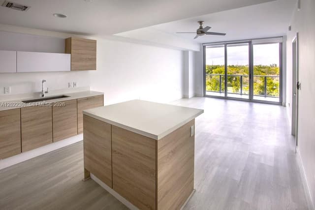 16385 N Biscayne Blvd # 403, North Miami Beach FL 33160 - North Miami Beach, FL - Photo 6