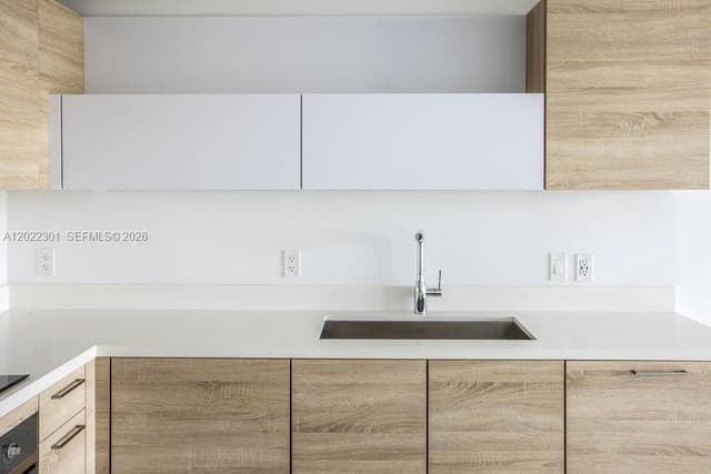 16385 N Biscayne Blvd # 403, North Miami Beach FL 33160 - North Miami Beach, FL - Photo 7