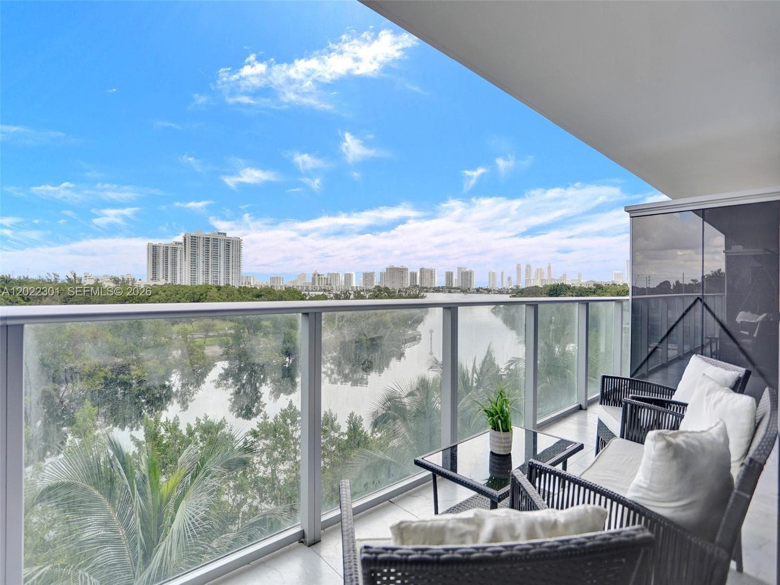 16385 N Biscayne Blvd # 403, North Miami Beach FL 33160 - North Miami Beach, FL - Photo 1
