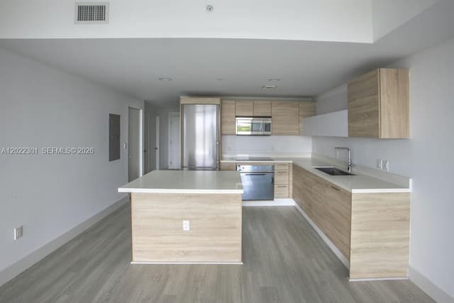 16385 N Biscayne Blvd # 403, North Miami Beach FL 33160 - North Miami Beach, FL - Photo 5