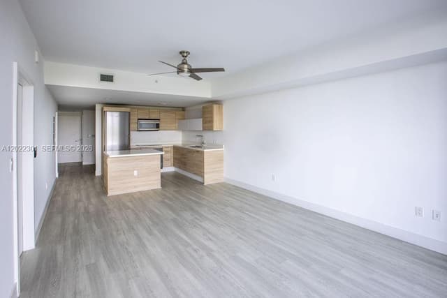 16385 N Biscayne Blvd # 403, North Miami Beach FL 33160 - North Miami Beach, FL - Photo 4