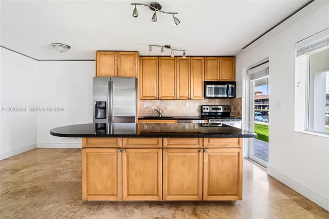2881 NE 32nd St # 111, Fort Lauderdale FL 33306 - Fort Lauderdale, FL - Photo 6