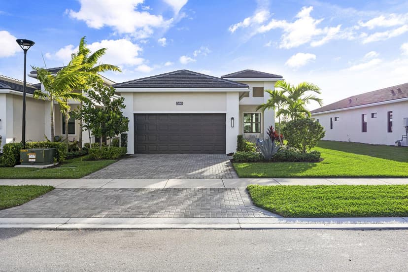 15890 Key Biscayne Lane, Westlake FL 33470