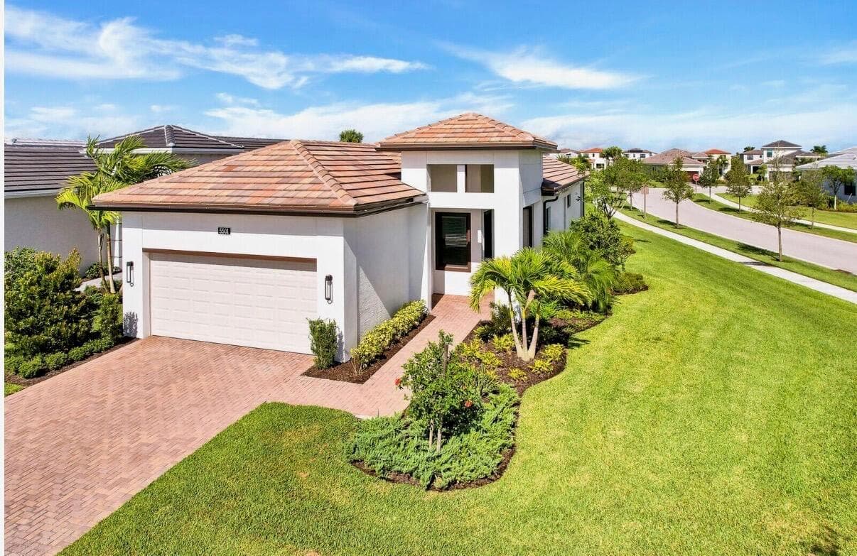 5501 Santa Rosa Lane, Westlake FL 33470