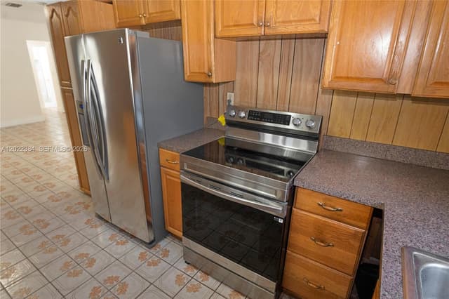 1075 NW 127th St, North Miami FL 33168 - North Miami, FL - Photo 7