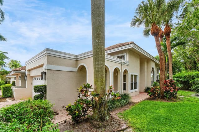 5106 Windsor Parke Drive, Boca Raton FL 33496 - Boca Raton, FL - Photo 2