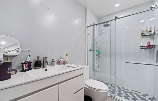 6125 W 20th Ave # 302, Hialeah FL 33012 - Hialeah, FL - Photo 6