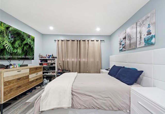 6125 W 20th Ave # 302, Hialeah FL 33012 - Hialeah, FL - Photo 7