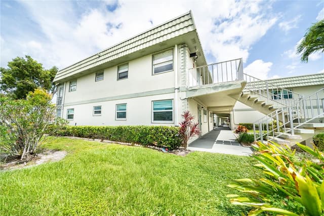 145 Brittany D # 145, Delray Beach FL 33446 - Delray Beach, FL - Photo 3