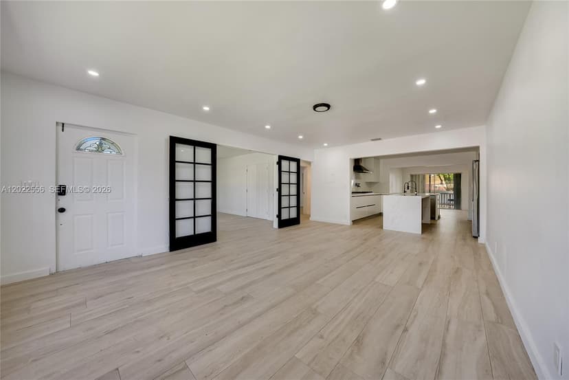 716 SW 5th Ave, Hallandale Beach FL 33009