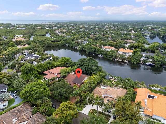 7244 E Lago Dr, Coral Gables FL 33143 - Coral Gables, FL - Photo 7