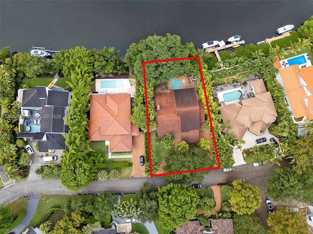 7244 E Lago Dr, Coral Gables FL 33143 - Coral Gables, FL - Photo 3