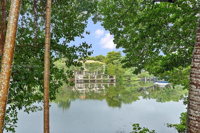 7244 E Lago Dr, Coral Gables FL 33143 - Coral Gables, FL - Photo 4