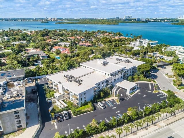 10250 Collins Avenue # 307, Bal Harbour FL 33154 - Bal Harbour, FL - Photo 2