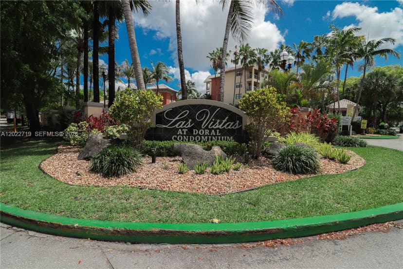 8245 Lake Dr # 405, Doral FL 33166