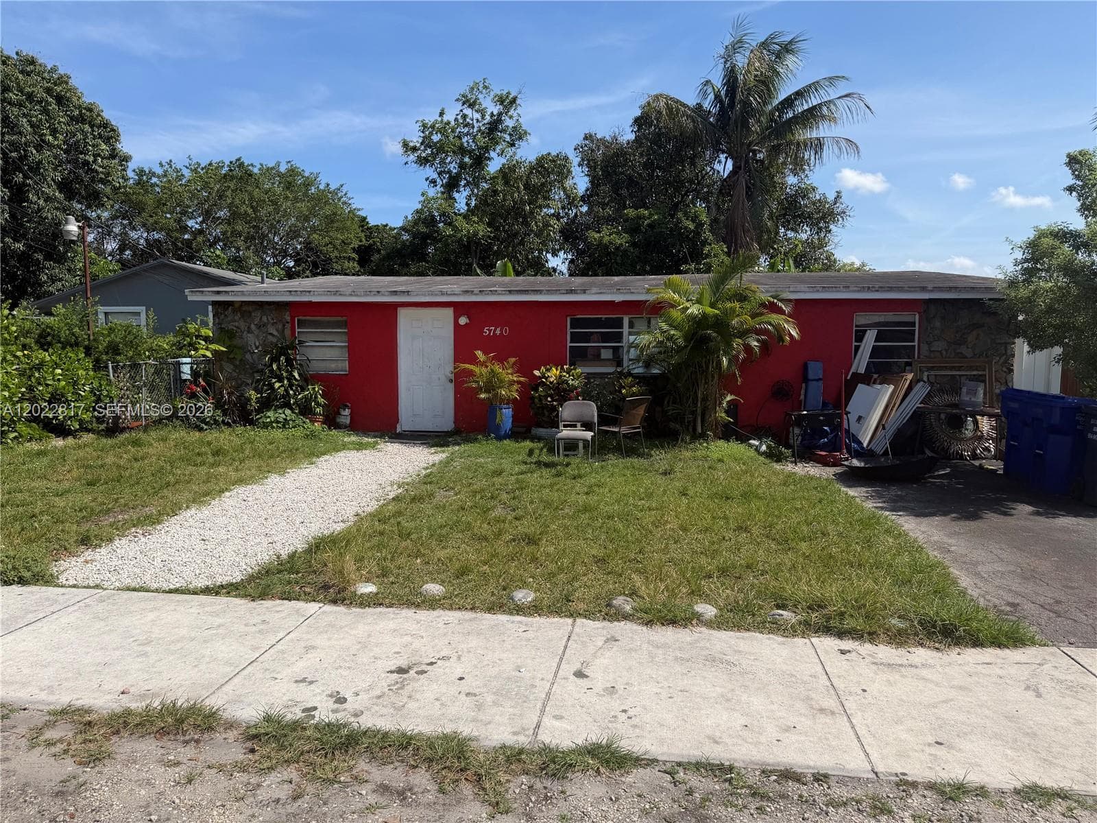 5740 Taylor St, Hollywood FL 33021